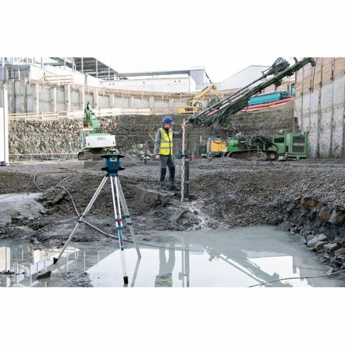 V4HB5C317FE0420C3B15AB4384BAD9ED00FR5838333P5