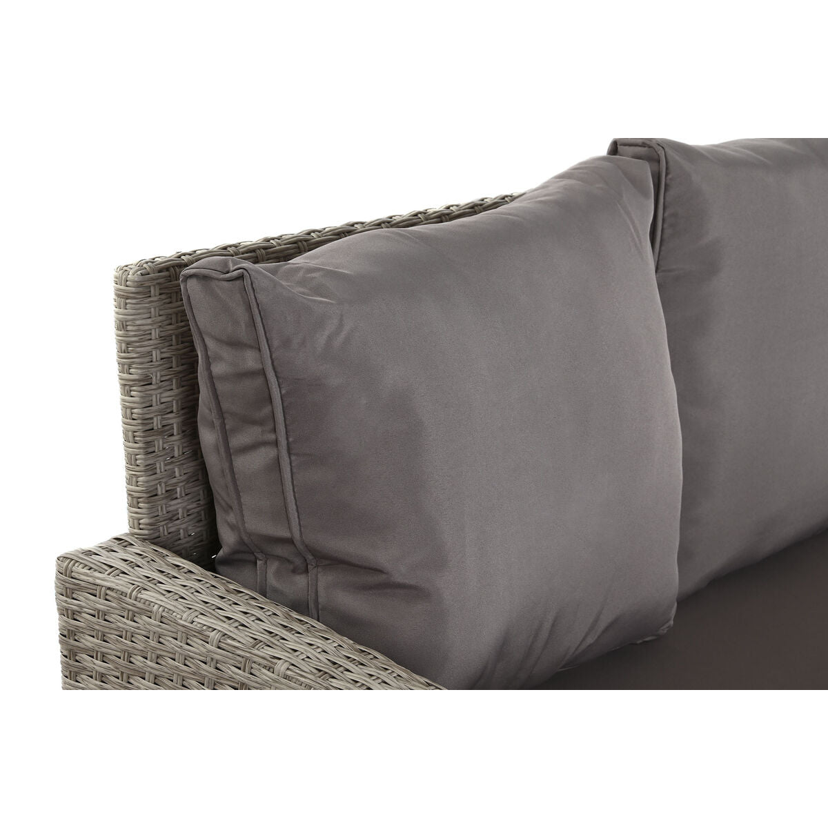 V8H3783D77DF300E705E4466A8E41415B9FR6379434P7